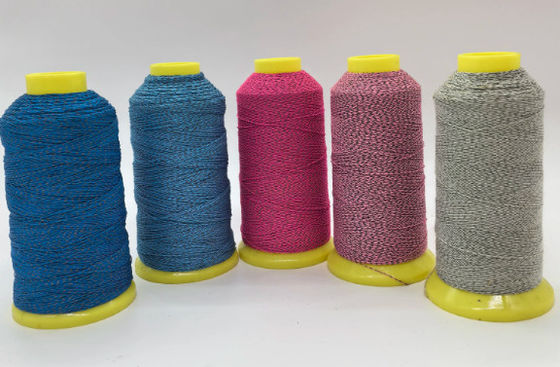 Zusammengestellte Superhelle doppelseitige reflektierende Garne mit hoher Sichtbarkeit für Bekleidungs- und Textilstricken