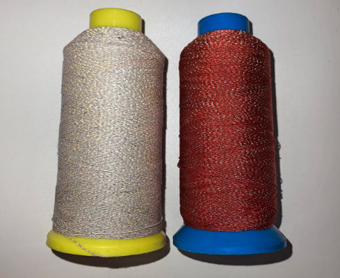 Zusammengestellte Superhelle doppelseitige reflektierende Garne mit hoher Sichtbarkeit für Bekleidungs- und Textilstricken