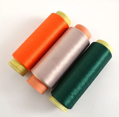 Polyestergarne aus 100% Polyester und gleichmäßigen Stoffen zum Stricken und Weben